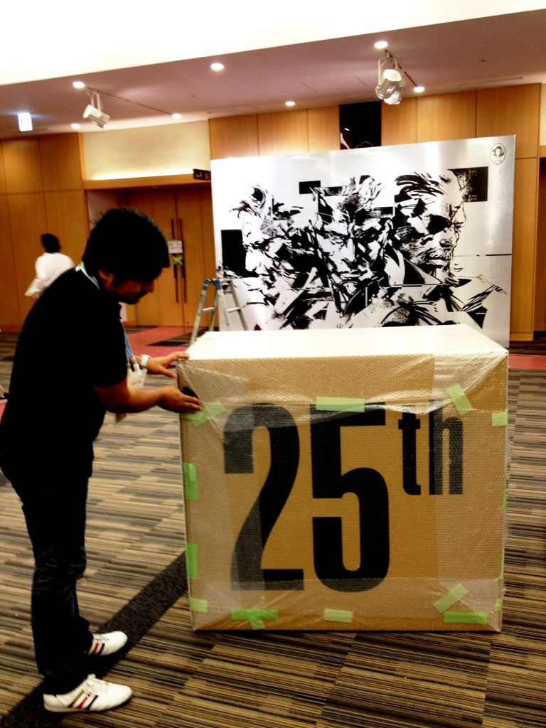 Prparation 25 ans de Metal Gear Tokyo Midtown