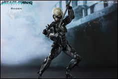 De nouvelles photos pour les figurines dtailles de Raiden