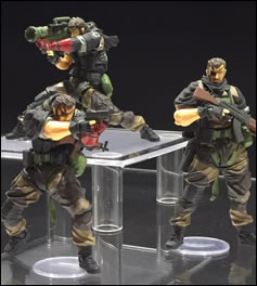 MGSV : KojiPro dvoile deux ombres d'un mystrieux bipde en figurine