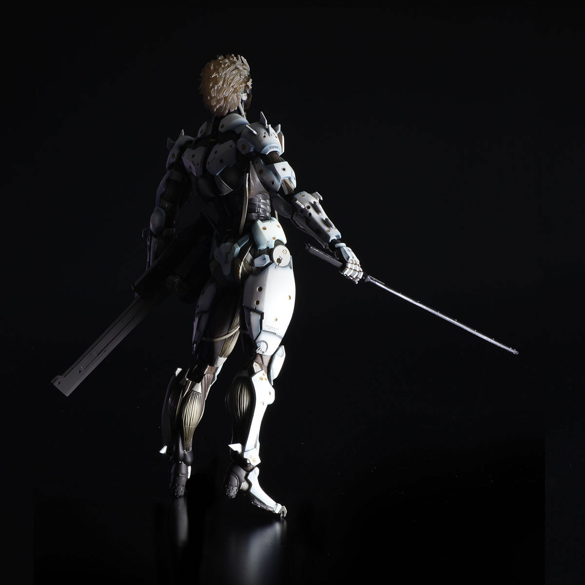 Le collector europen de Metal Gear Rising Revengeance