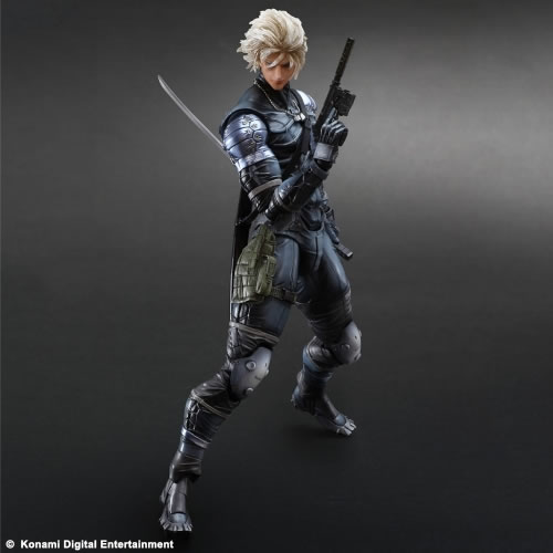 Photos des figurines de Liquid et Raiden