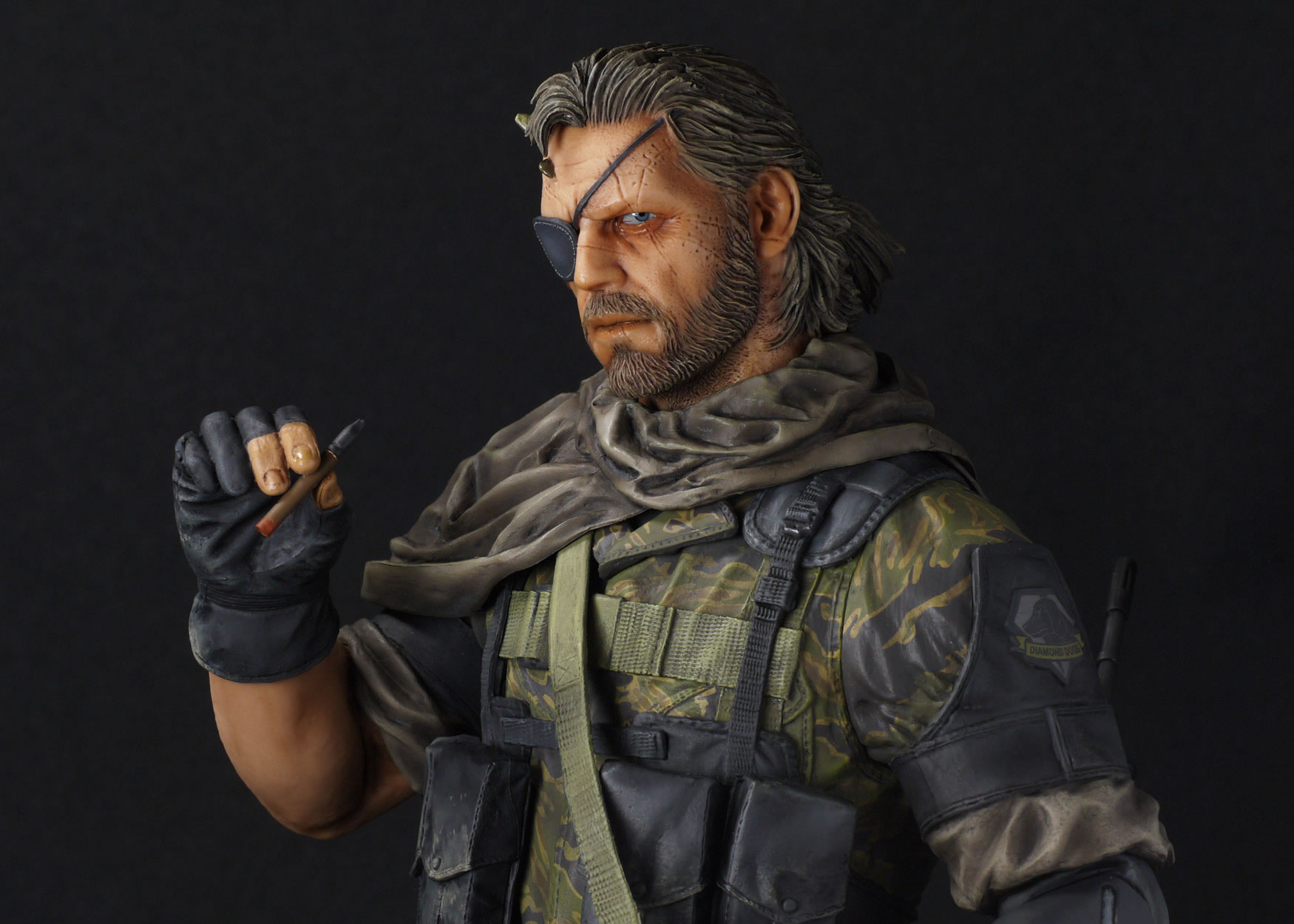 La statuette Gecco de Venom Snake en mille morceaux