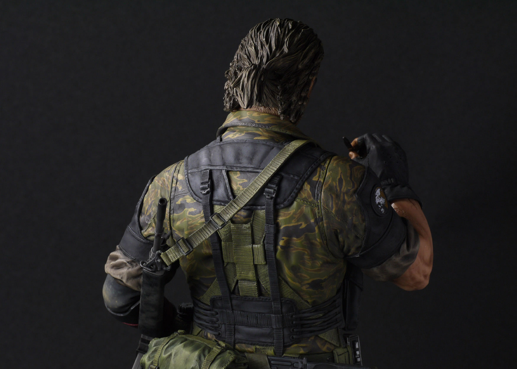 La statuette Gecco de Venom Snake en mille morceaux