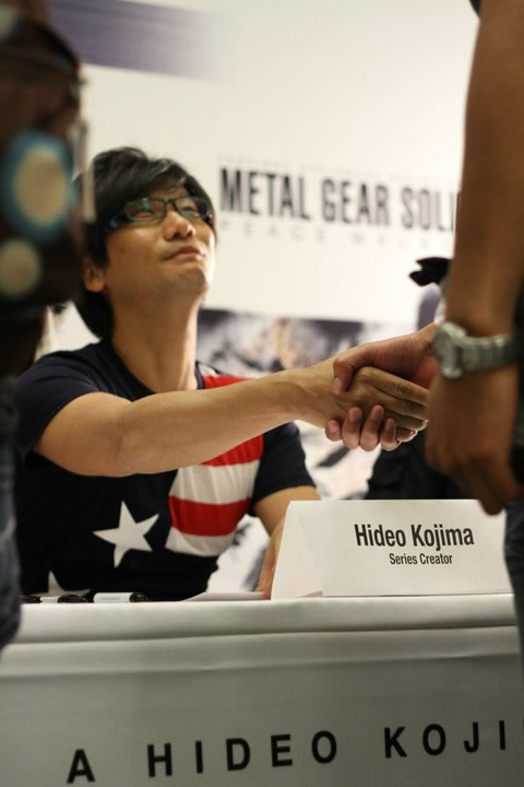 Hideo Kojima, Yumi Kikuchi et Yoji Shinkawa  la Comic Con de San Diego 2011