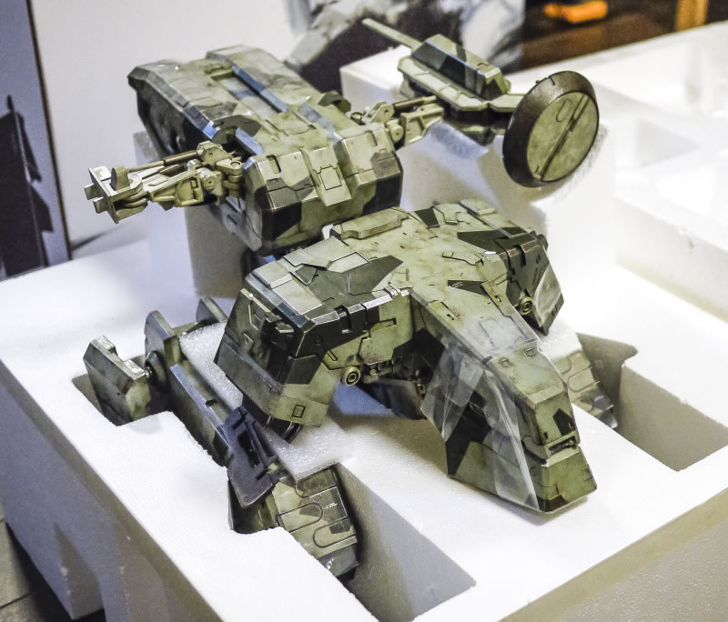 dballage du magnifique Metal Gear Rex sign Threea !