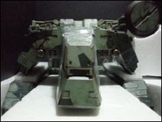 Unboxing du magnifique Metal Gear Rex sign Threea !