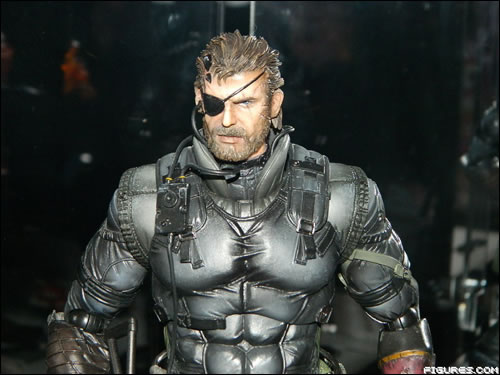 Les figurines dOcelot, Punished Snake et du dmon en feu se montrent  New York