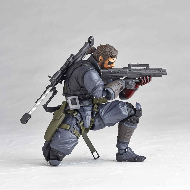 La figurine Vulcanlog de Venom Snake en Sneaking Suit illustre et date