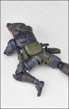 La figurine Vulcanlog de Venom Snake en Sneaking Suit illustre et date