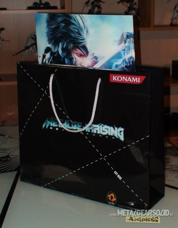 Goodies Metal Gear Rising Revengeance au Paris Games Week 2012