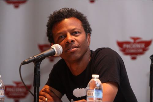 Vamp et Phil LaMarr ou la vocation de se prendre une balle dans la tête