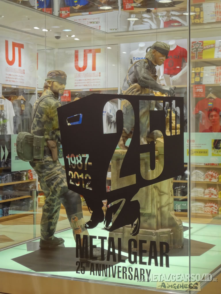 T-shirt Uniqlo Metal Gear fte son 25me anniversaire  Ginza !